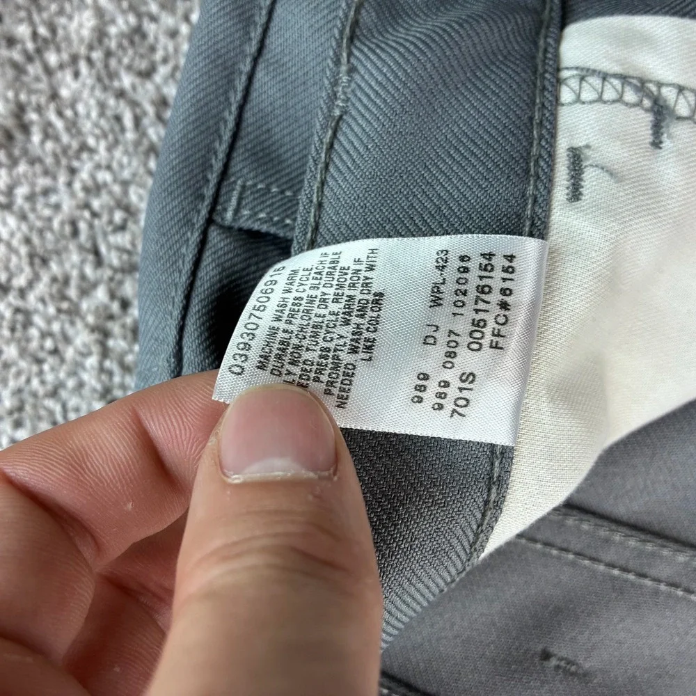 Vintage Y2K Levi's 517 Pants Mens 40x32 Gray Boot Cut Polyester Chino Slacks